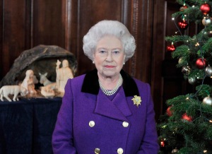II. Erzsébet brit királynő elmondja 2010. december 24-i, karácsonyi üzenetét alattvalóinak